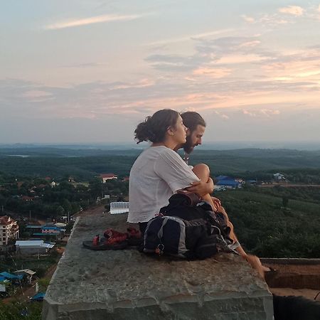 Happy Bungalow & Trekking Banlung Exterior foto