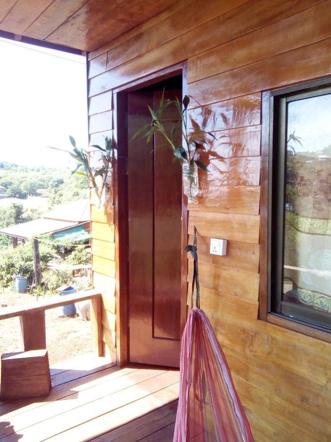 Happy Bungalow & Trekking Banlung Exterior foto