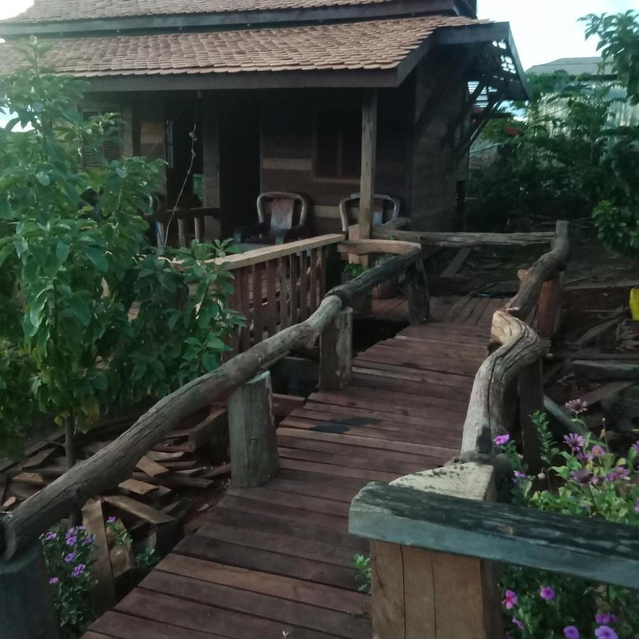 Happy Bungalow & Trekking Banlung Exterior foto